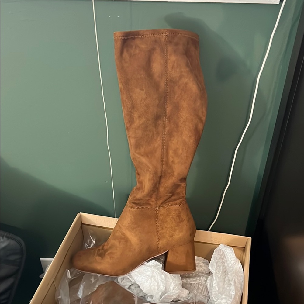 Steve Madden Tan Heeled Boots